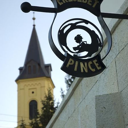 トカイErzsebet Pinceアパートメント エクステリア 写真